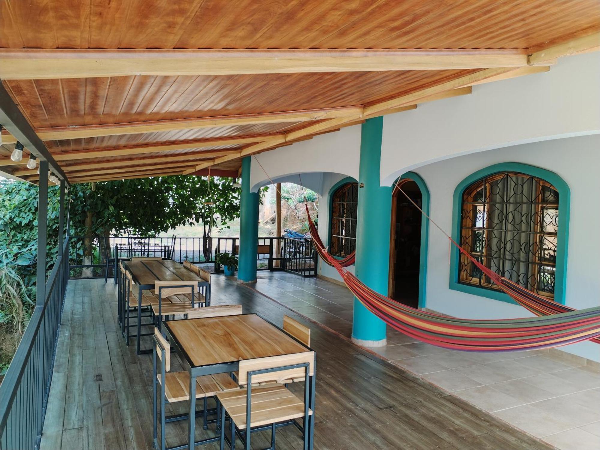 לינה וארוחת בוקר Drakes Bay Osa House - Drake Corcovado Tours מראה חיצוני תמונה
