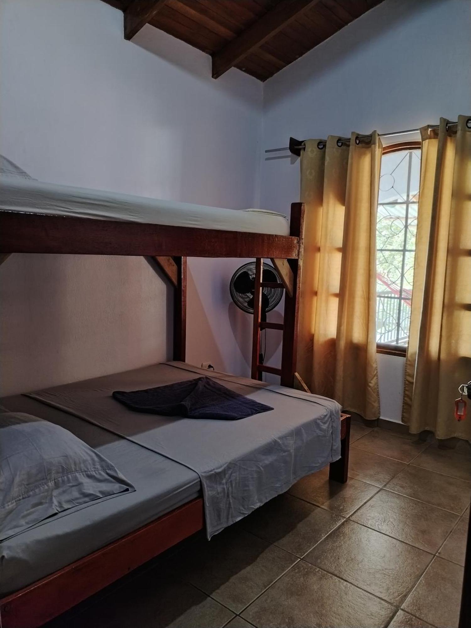 לינה וארוחת בוקר Drakes Bay Osa House - Drake Corcovado Tours מראה חיצוני תמונה