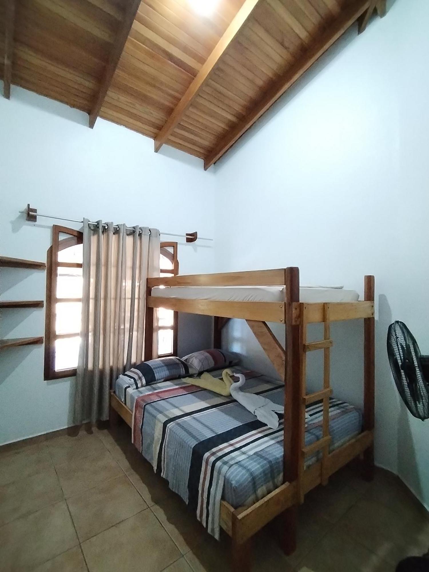לינה וארוחת בוקר Drakes Bay Osa House - Drake Corcovado Tours מראה חיצוני תמונה